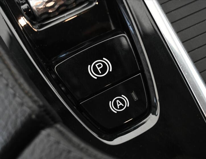 Volvo V90 24