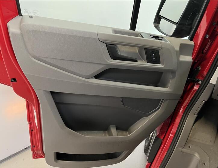 Volkswagen Crafter 18