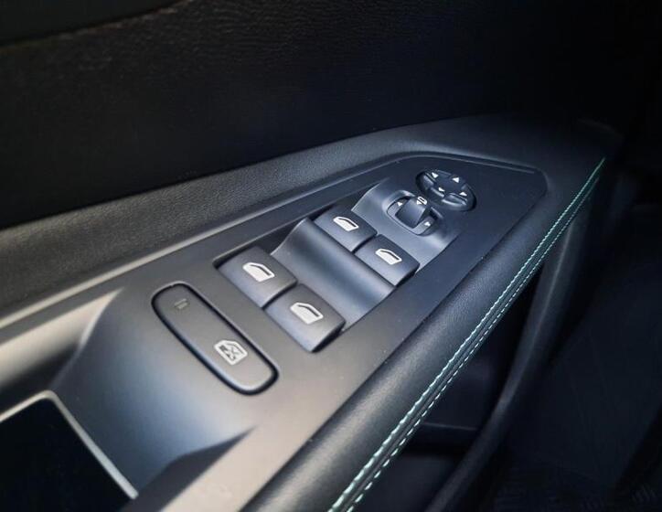 Peugeot 5008 28