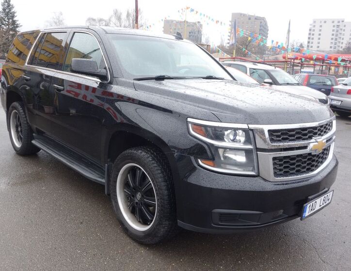 Chevrolet Tahoe 1