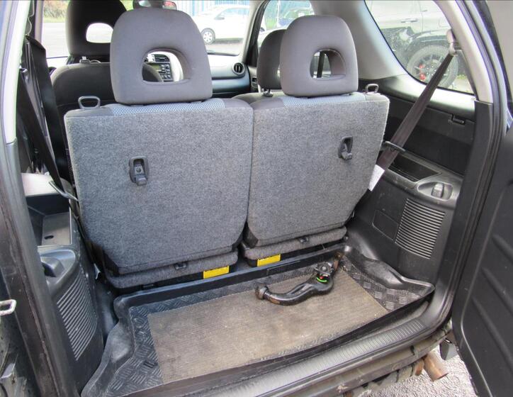 Toyota RAV4 25