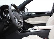 Mercedes-Benz Třídy M 15