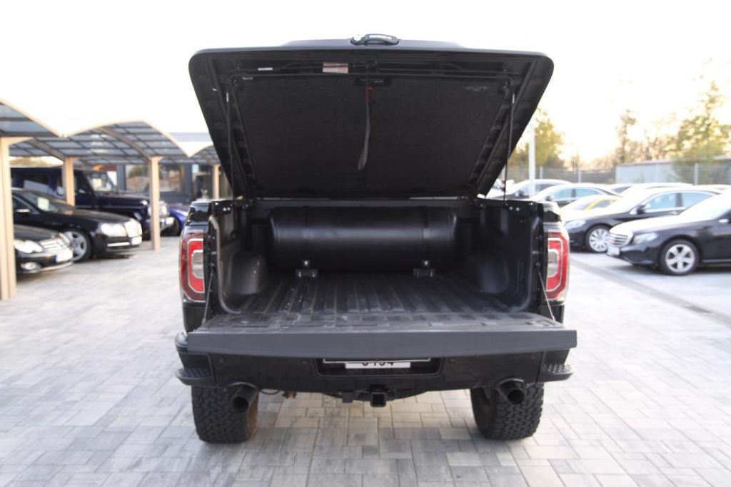 GMC Sierra