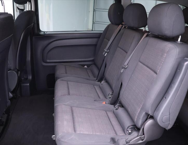 Mercedes-Benz Vito 18
