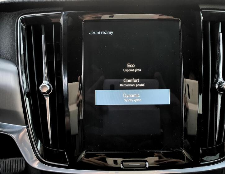 Volvo V90 31