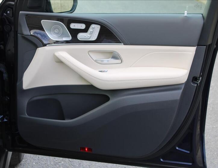 Mercedes-Benz GLS 32