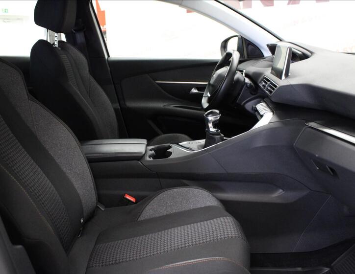Peugeot 3008 12