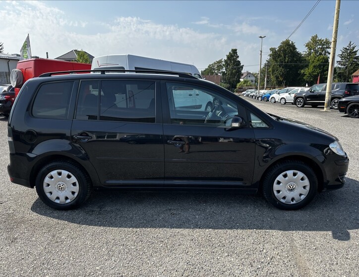 Volkswagen Touran 7