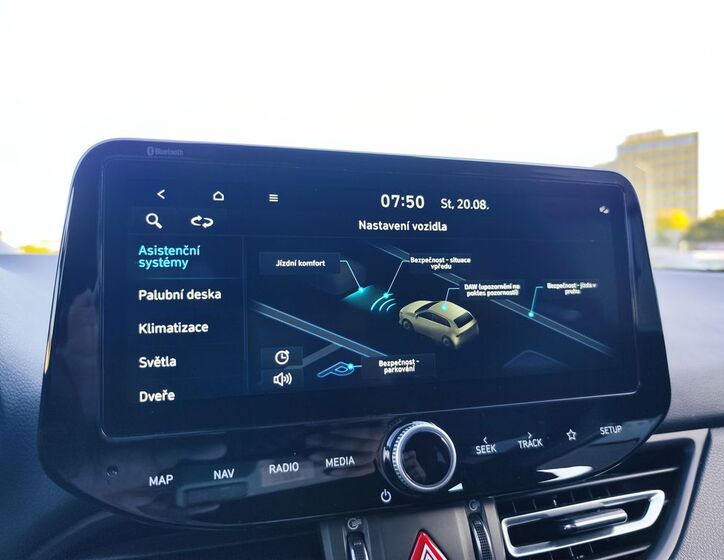 Hyundai i30 16