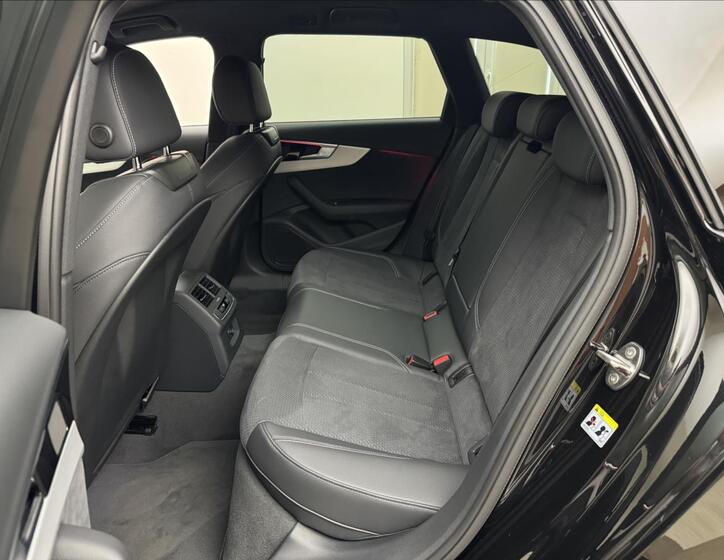 Audi A4 48