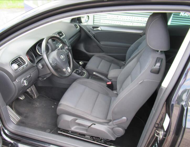 Volkswagen Golf 17