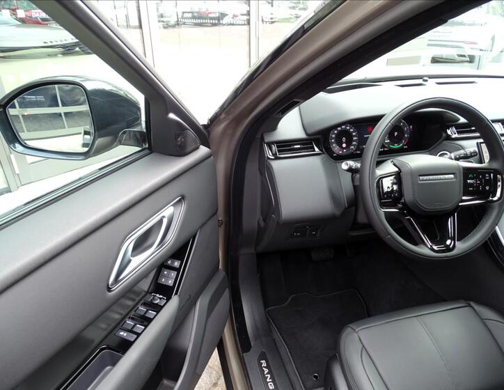Land Rover Range Rover Velar 11