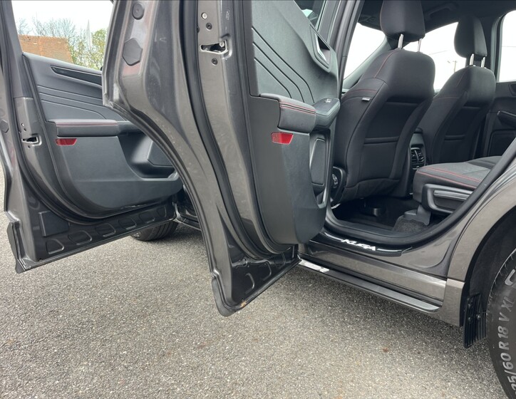 Ford Kuga 53