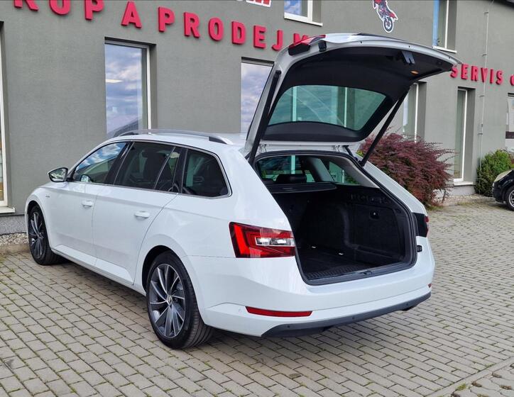 Škoda Superb 42
