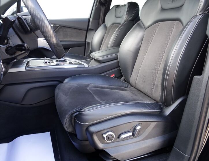 Audi Q7 21