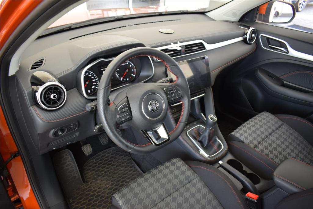 MG ZS