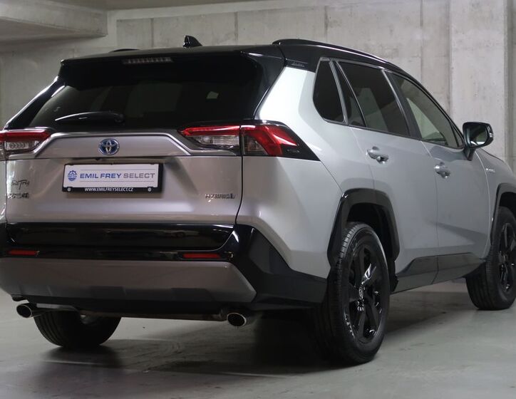 Toyota RAV4 5