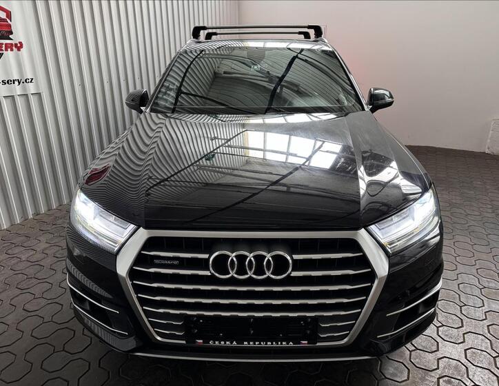 Audi Q7 13