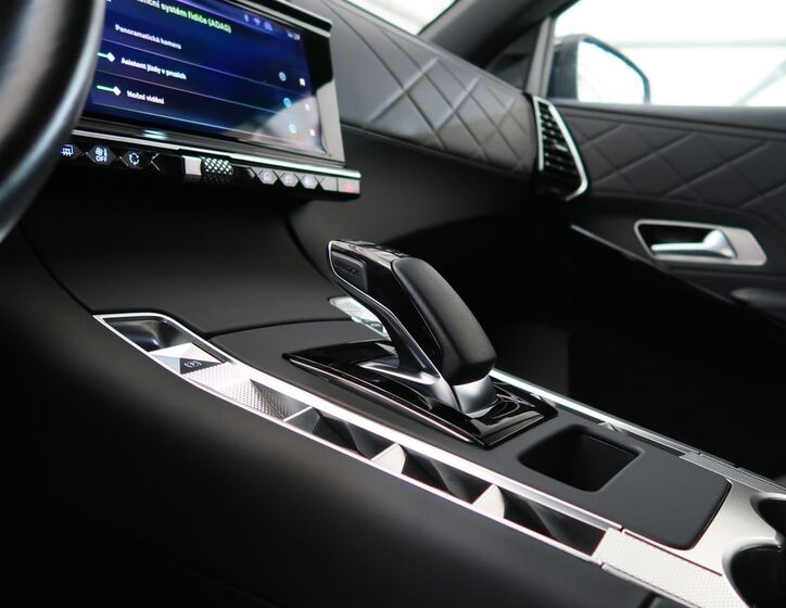 DS Automobiles DS7 Crossback 19