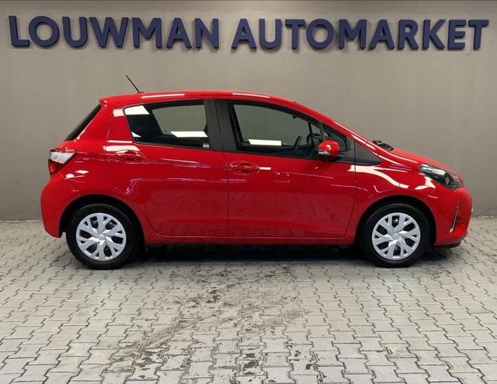 Toyota Yaris 15