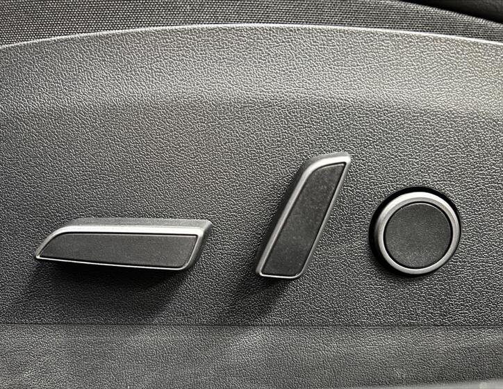 Tesla Model 3 21