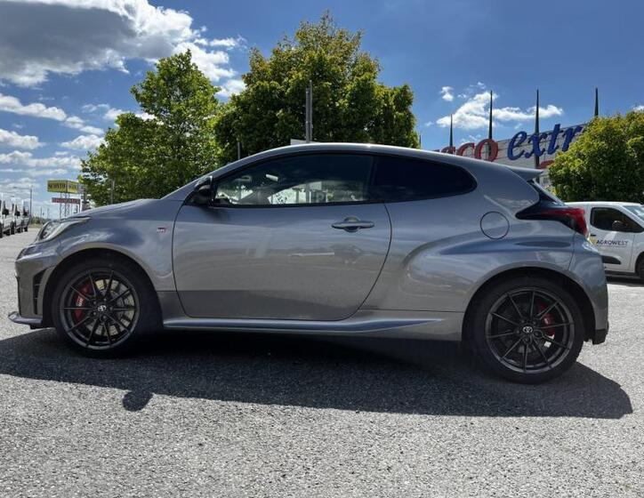 Toyota GR Yaris 8