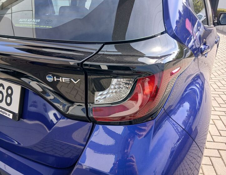 Toyota Yaris 30