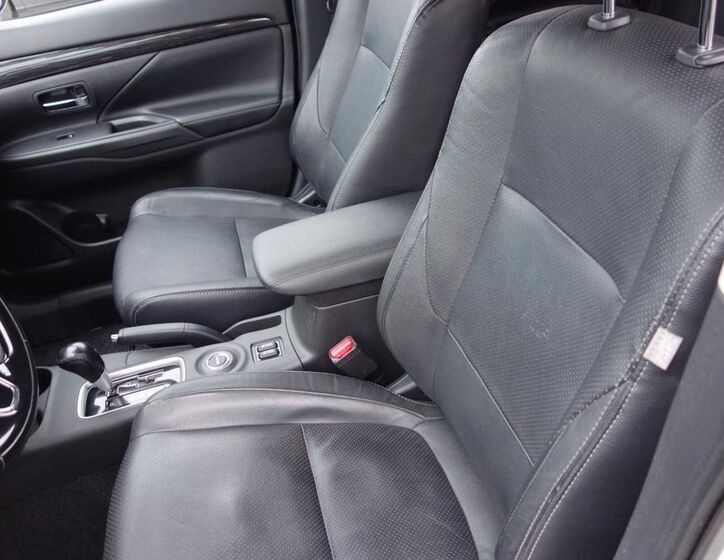 Mitsubishi Outlander 10