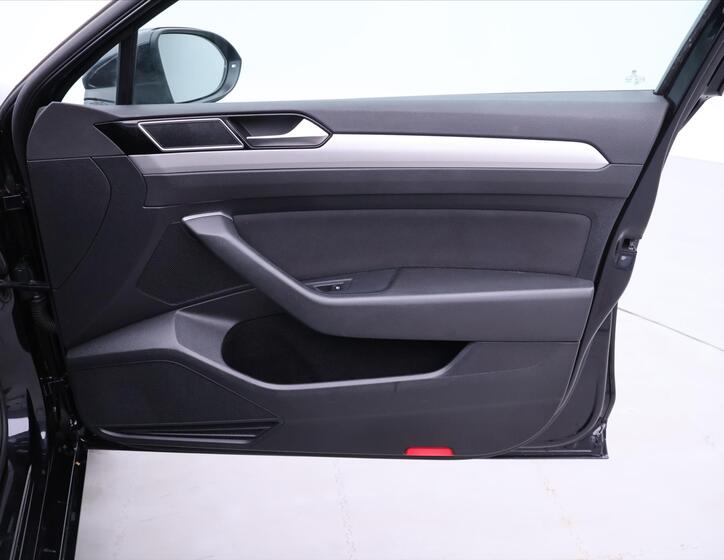 Volkswagen Passat 13
