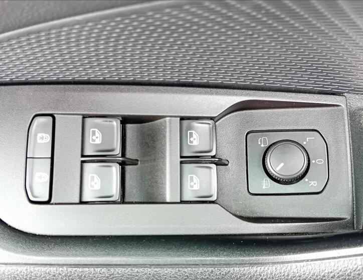 Škoda Octavia 14
