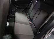 Volkswagen T-Roc 10