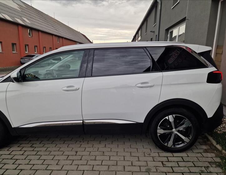 Peugeot 5008 42