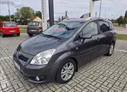 Toyota Corolla Verso 2
