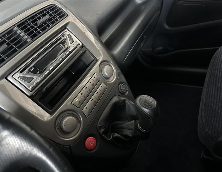 Honda Stream 25