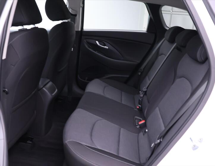 Hyundai i30 14