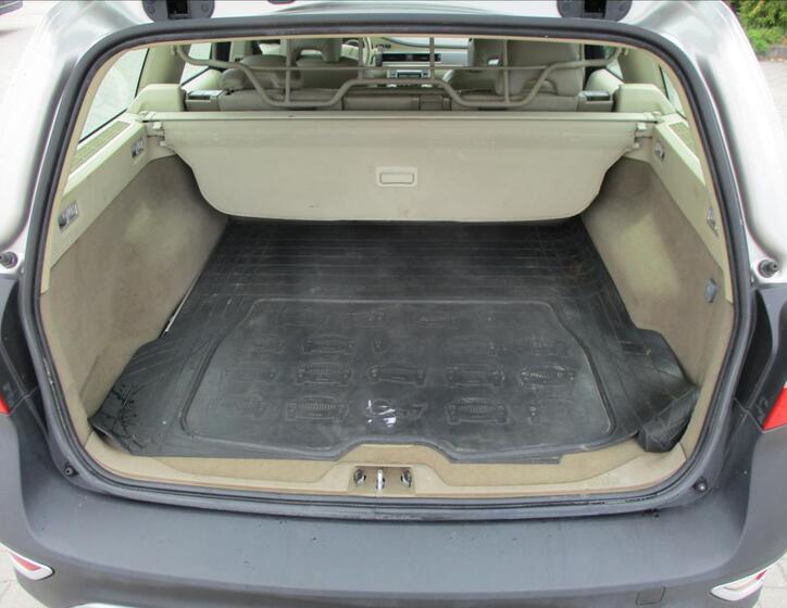 Volvo XC70 9