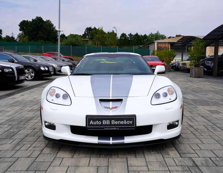 Chevrolet Corvette 1