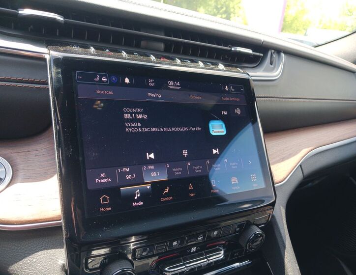 Jeep Grand Cherokee 26