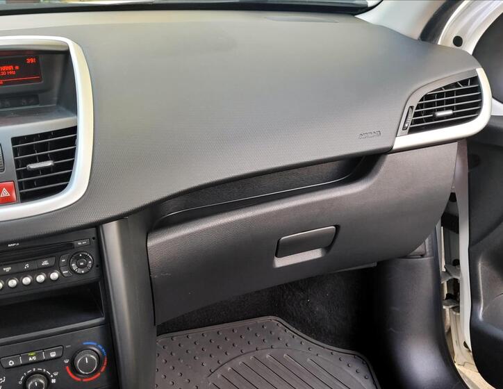 Peugeot 207 22
