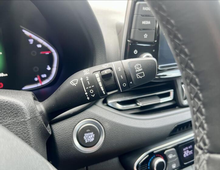 Hyundai i30 24