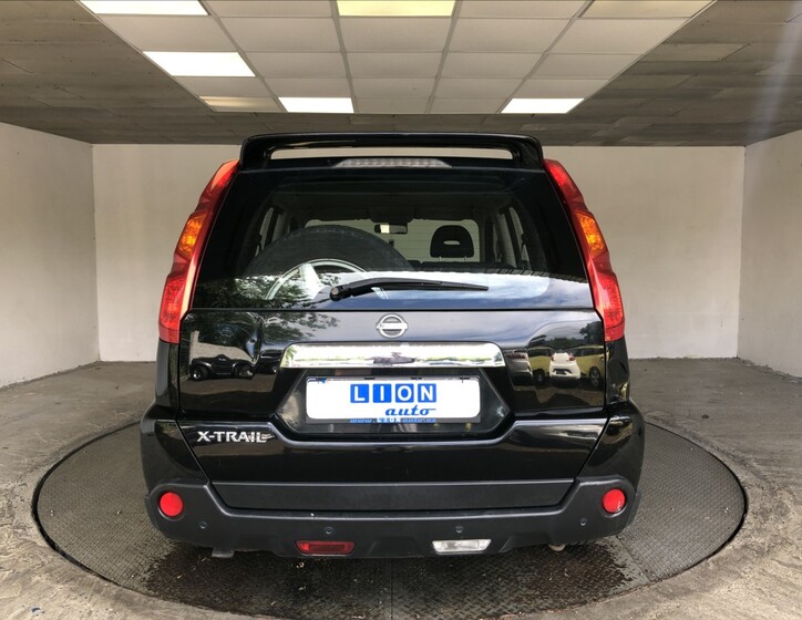 Nissan X-Trail 6