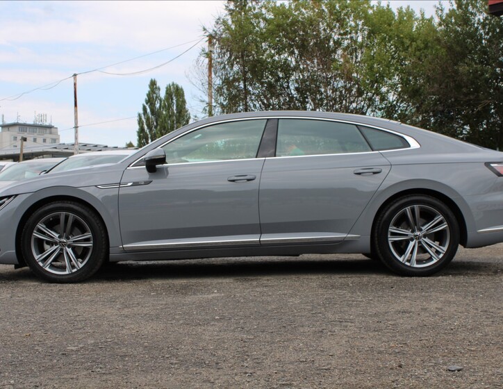 Volkswagen Arteon 8