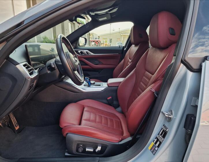 BMW i4 19