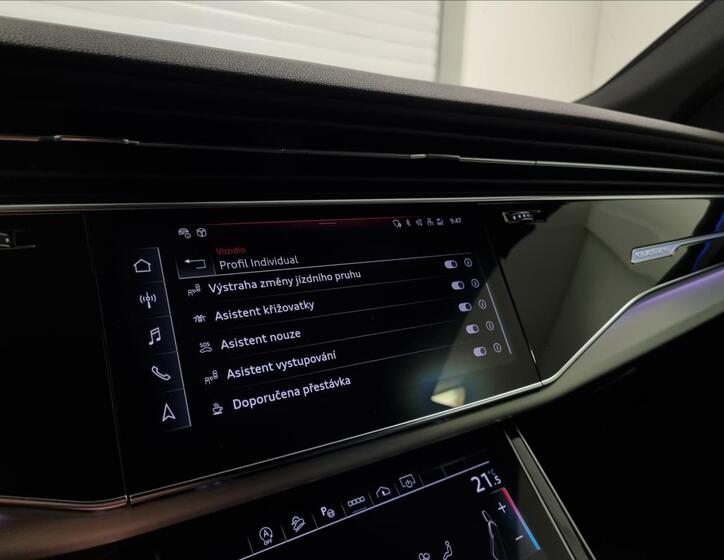 Audi SQ8 41