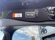 Toyota C-HR 12