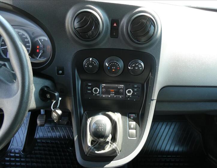 Mercedes-Benz Citan 28