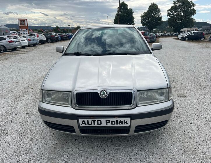 Škoda Octavia 1