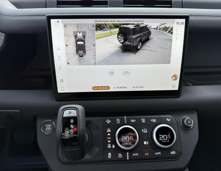 Land Rover Defender 18