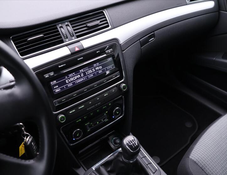 Škoda Superb 22