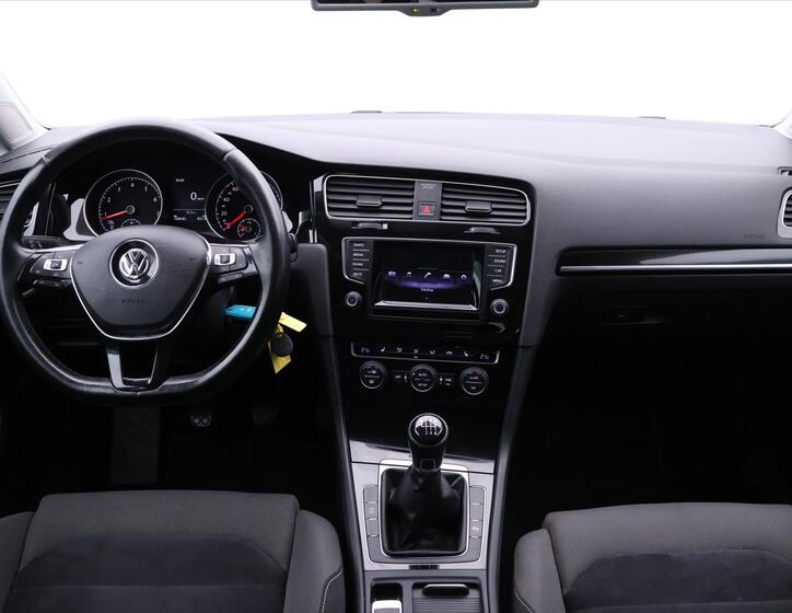 Volkswagen Golf 22